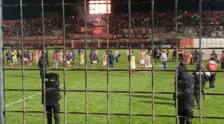 Hinchas de San Martín estallan contra Yllana tras nuevo empate en Ciudadela